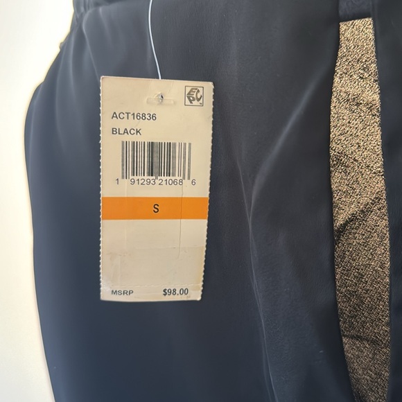 Astr the label Blakely Draped Long Sleeve Bodysuit - Picture 4 of 4